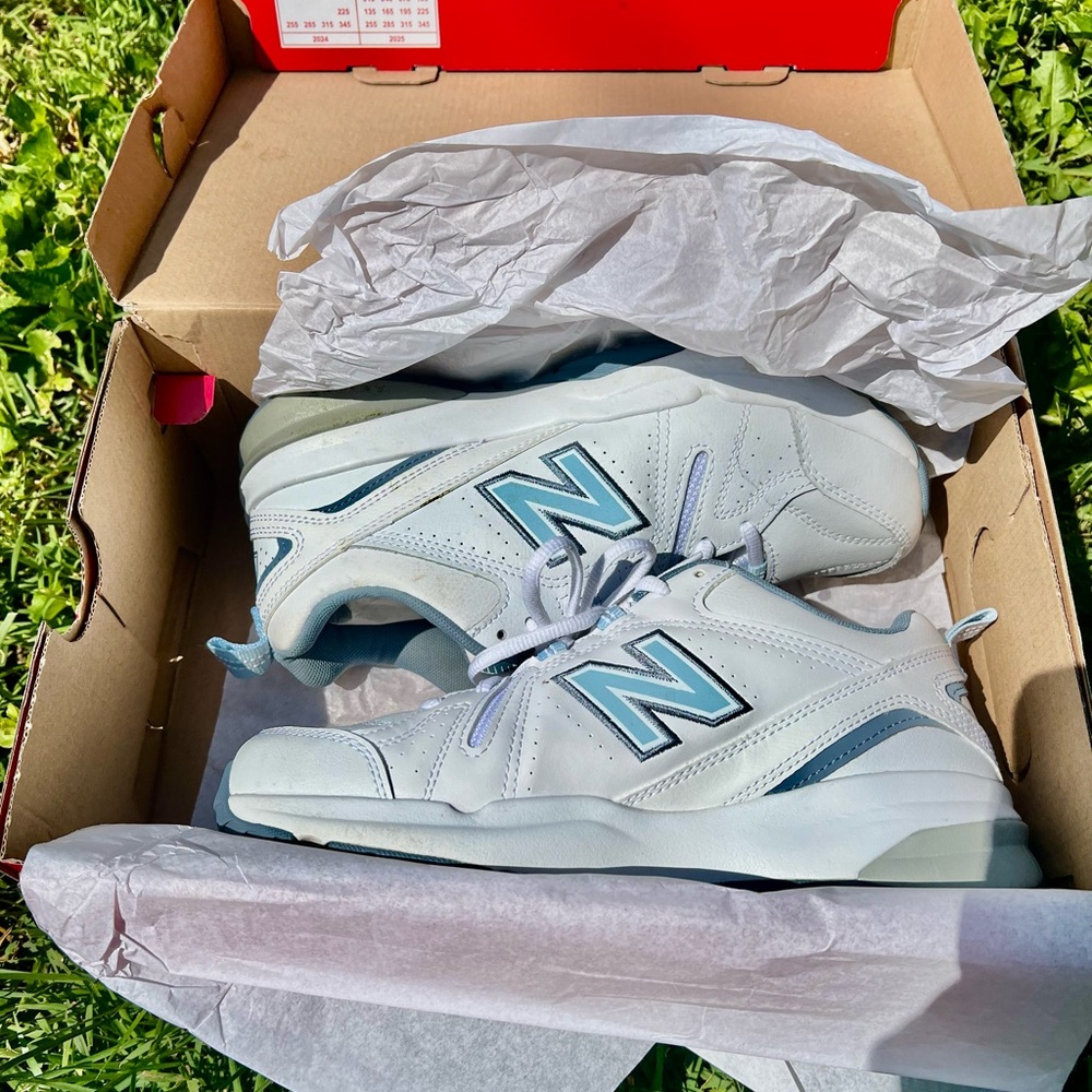 NEW New Balance WX608V5 Trainers Sneakers white blue women’s 7.5B